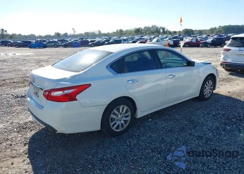 2016 Nissan Altima 2.5/2.5 S/2.5 Sl/2.5 Sr/2.5 Sv z USA, uszkodzony, nr VIN 1N4AL3AP0GN322133